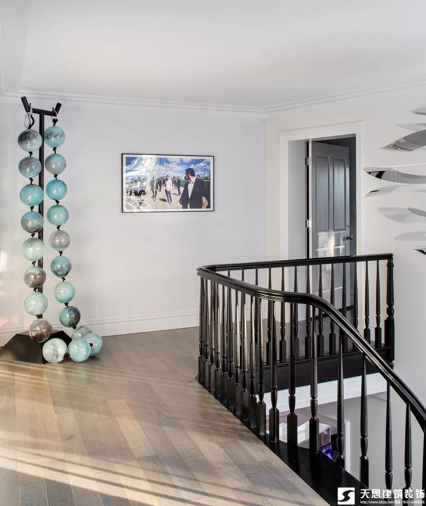 如何為合肥別墅客廳裝修設(shè)計擺放沙發(fā)